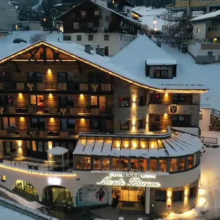 Garni Monte Bianco 4* イシュグル