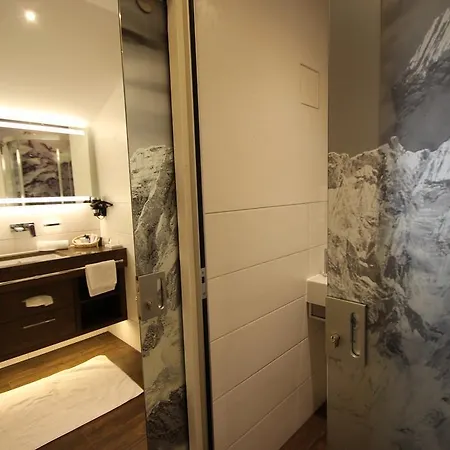Garni Monte Bianco ホテル 4*