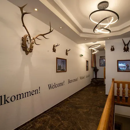 Garni Monte Bianco イシュグル