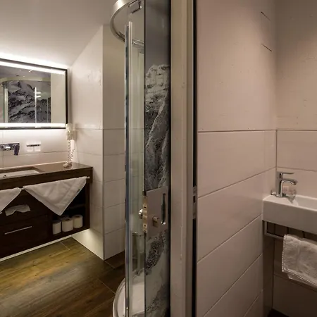 ホテル Garni Monte Bianco 4*