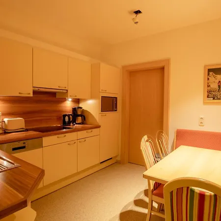 Garni Monte Bianco 4* イシュグル