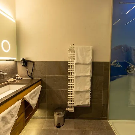 Garni Monte Bianco ホテル イシュグル